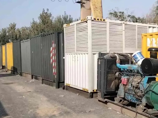 宜良200KW柴油发电机机组每小时油耗是多少?